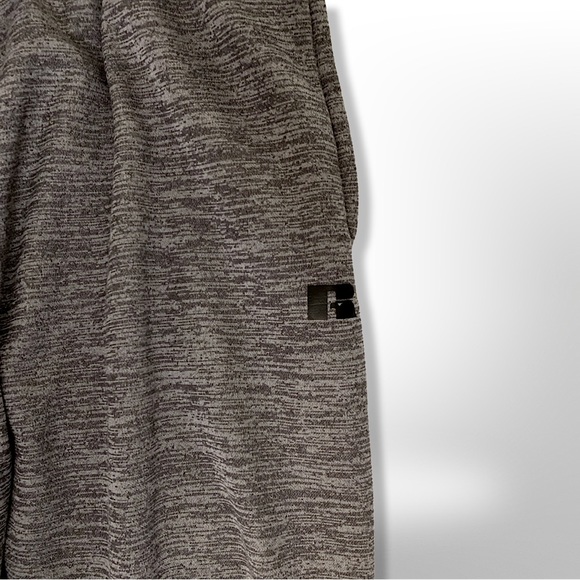 RUSSELL ATHLETIC • Cotton Rich Fleece - Picture 4 of 10
